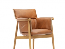 卡尔·汉森拥抱椅3D模型素材下载Embrace Chair by Carl Hansen & Son